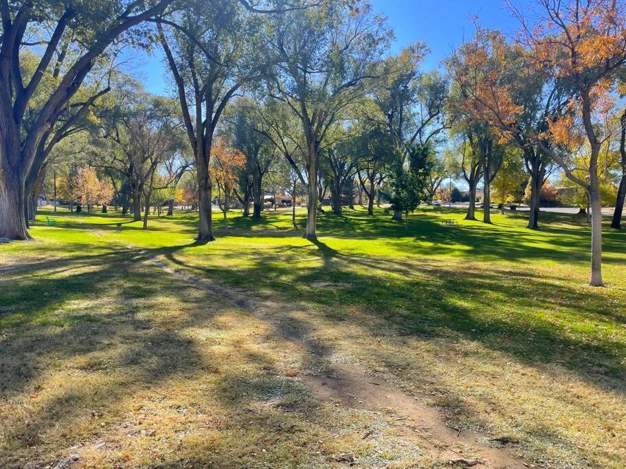 House With Great Beds, Full Kitchen, Fenced Yard Villa Albuquerque Exterior photo