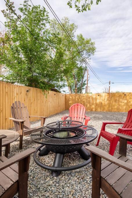 House With Great Beds, Full Kitchen, Fenced Yard Villa Albuquerque Exterior photo